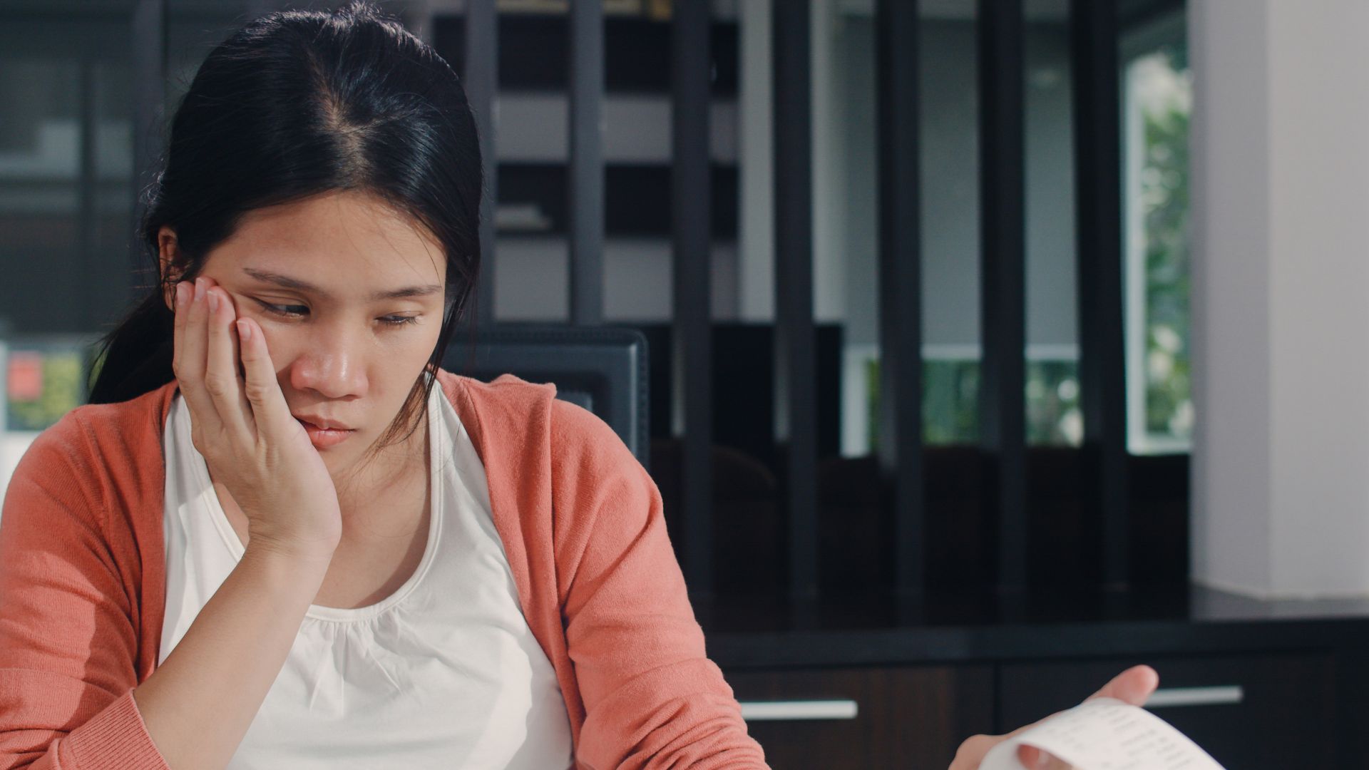 Thay đổi hormone và stress cũng là nguyên nhân gây ra nám