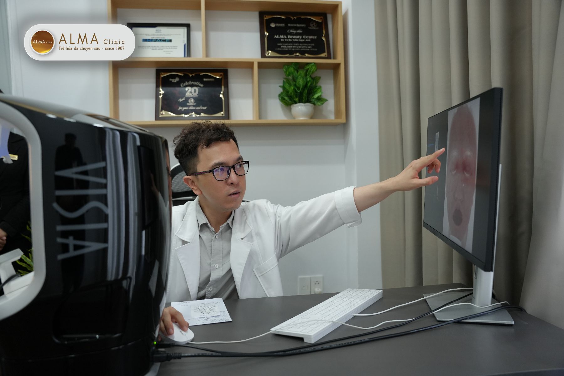 Phân biệt các loại nám bằng cách soi da tại Alma Clinic với VISIA