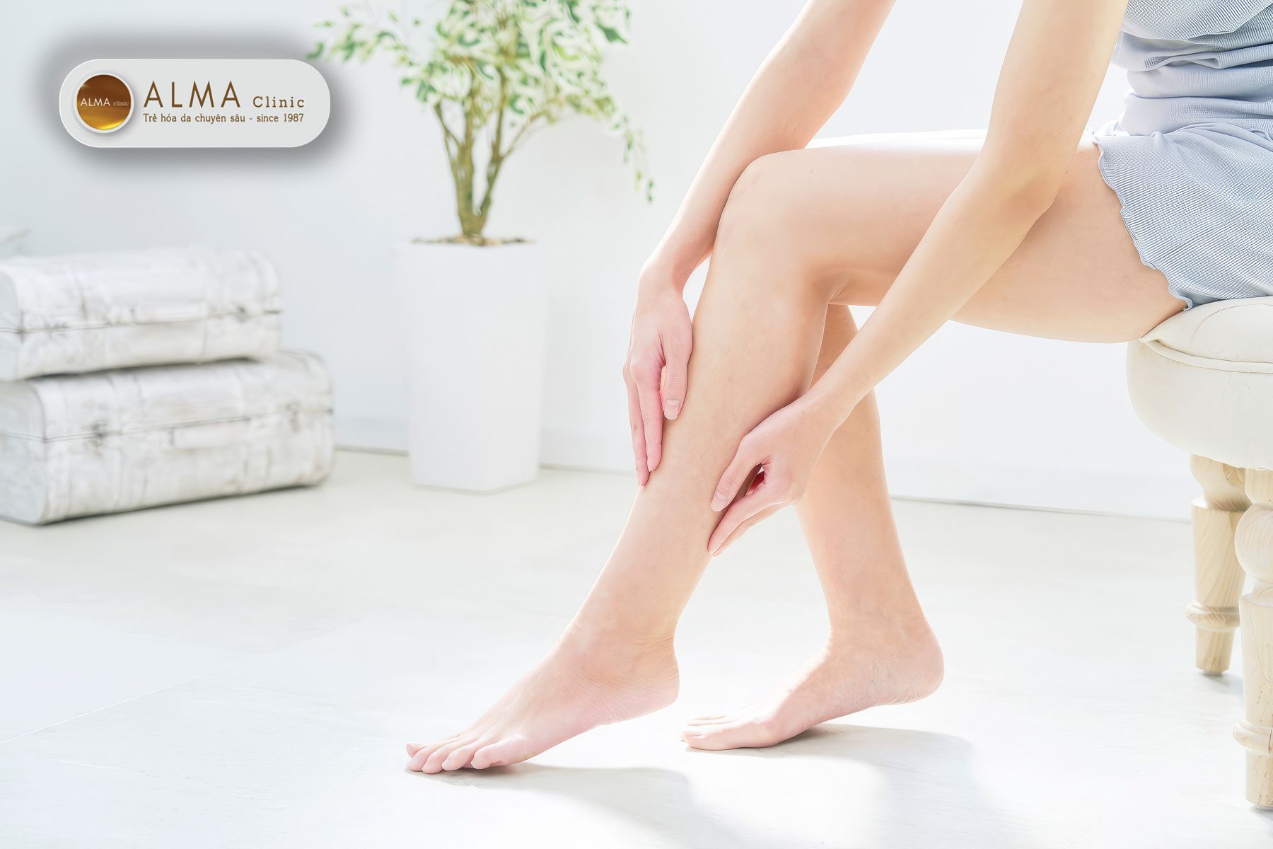 Nám chân - Tưởng chừng như chỉ là những vết thâm vô hại, nhưng lại âm thầm lấy đi sự tự tin, khiến chị em ngại ngùng khoe đôi chân của mình.