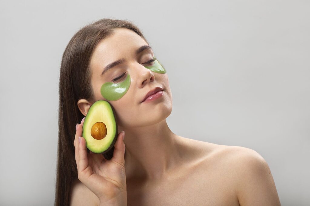 Mặt nạ bơ trị nám: Giải pháp dưỡng da hay chỉ là lời đồn thổi?