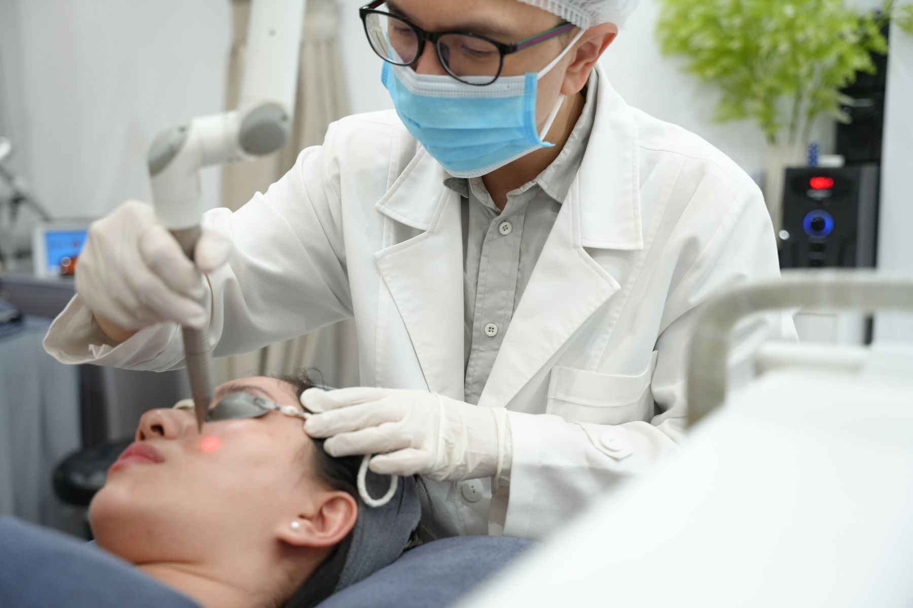 So sánh nhanh các phương pháp trị nám