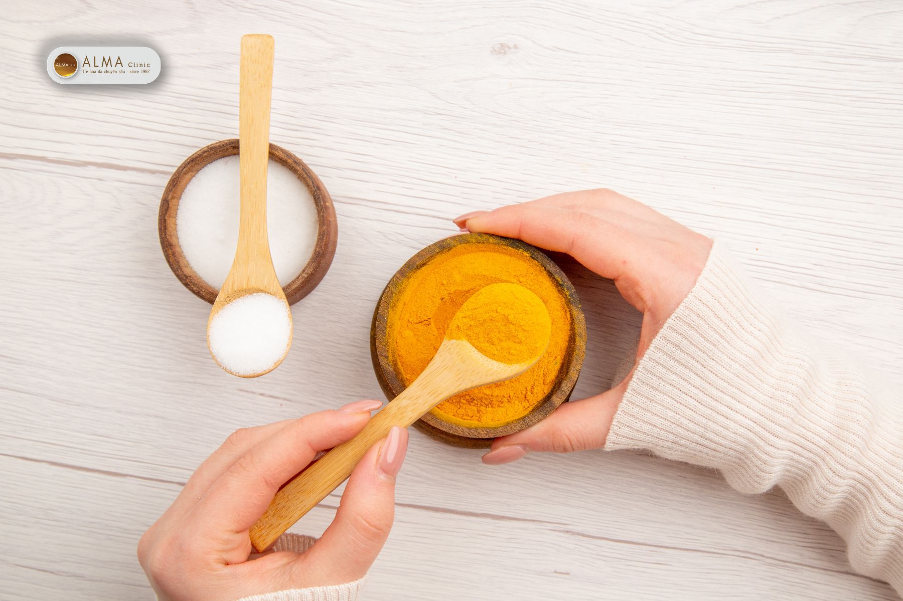 Cách trị nám tàn nhang dân gian - Dùng nghệ, mật ong