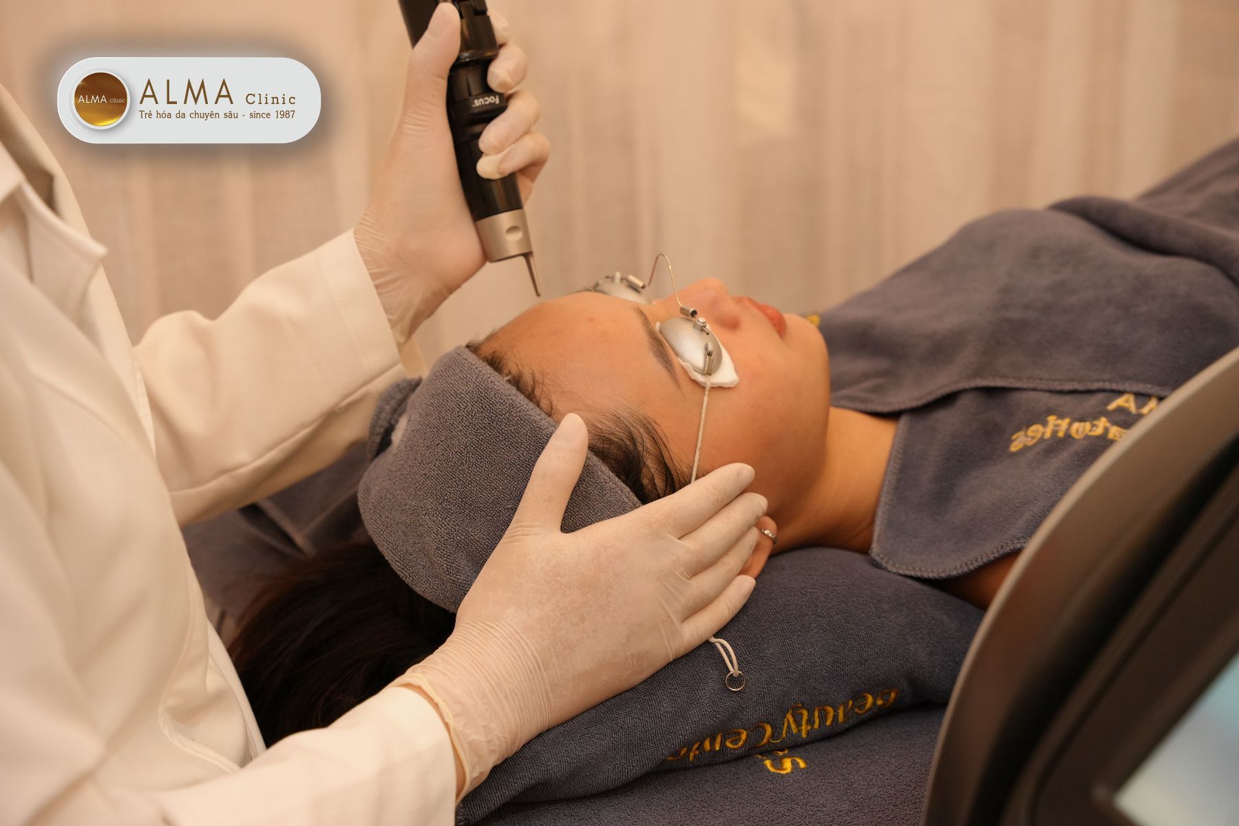 Phòng khám da liễu ALMA CLINIC Giai phap dieu tri nam tan nhang tai Alma Clinic